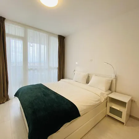 Apartment Charming Flat In With Balcony Panoramic View Brasov